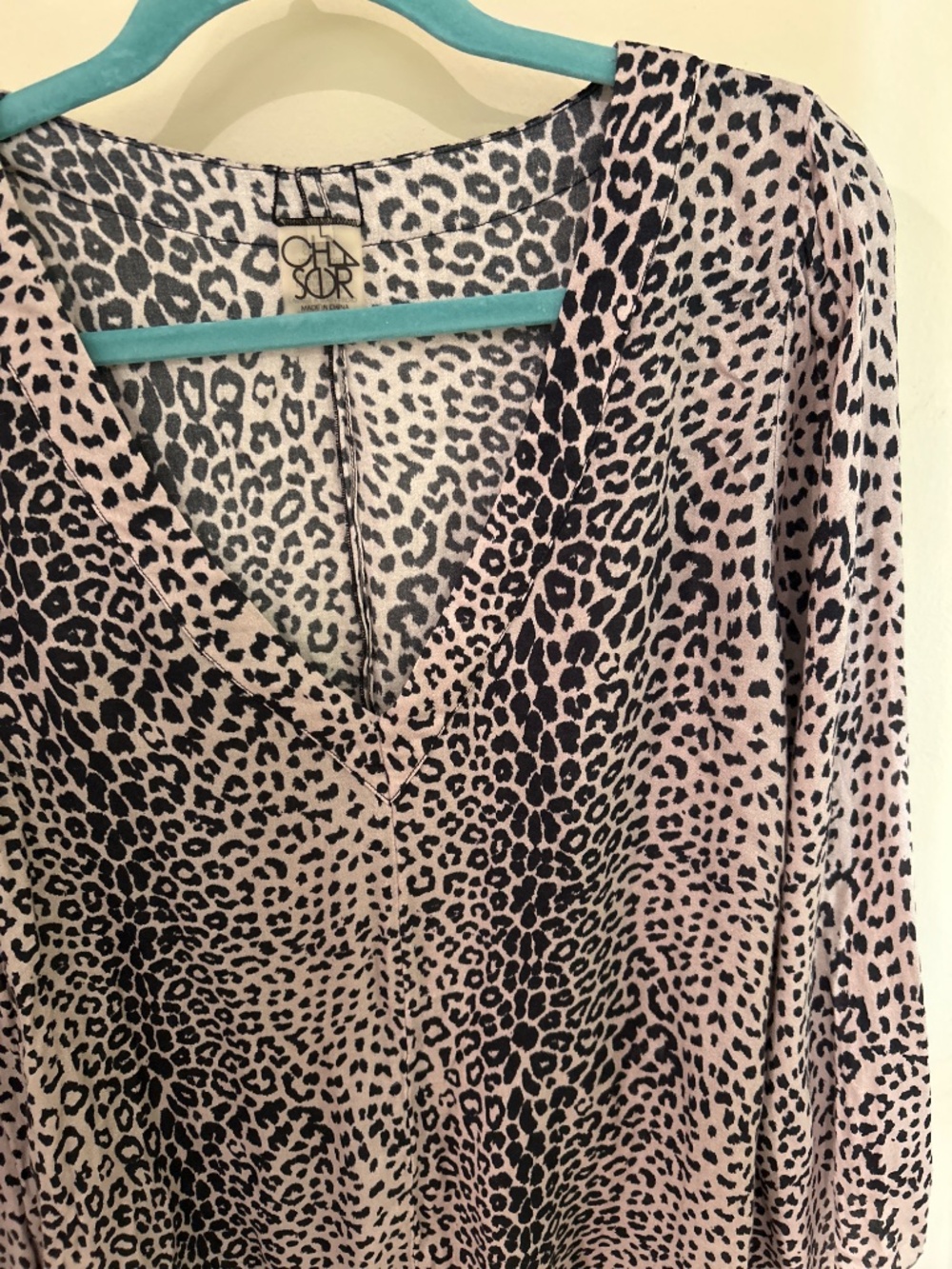 Chaser Leopard Top - Picture 3 of 6